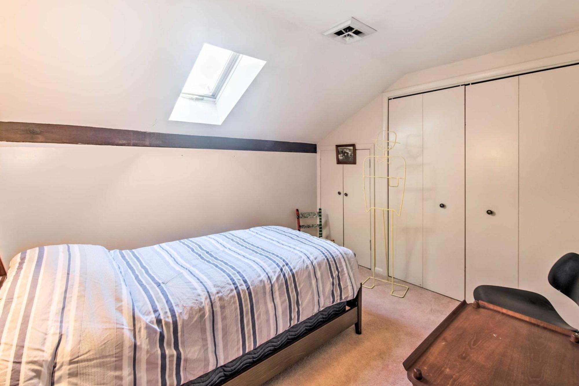 Runningwater Apartment In Lancaster With Deck Eksteriør bilde
