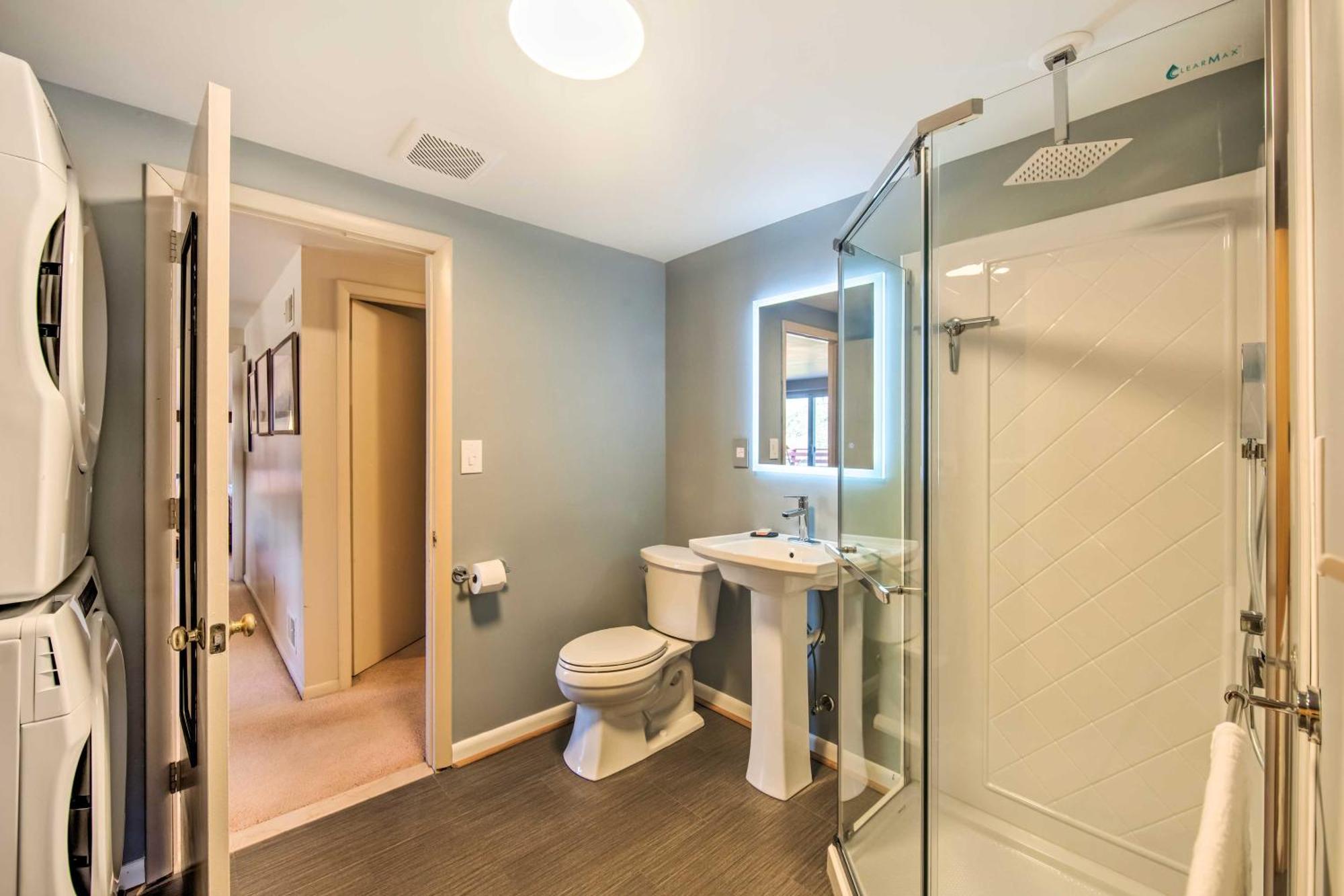 Runningwater Apartment In Lancaster With Deck Eksteriør bilde
